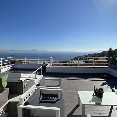 Appartamento The Attic 'Panorama' Napoli Esterno foto